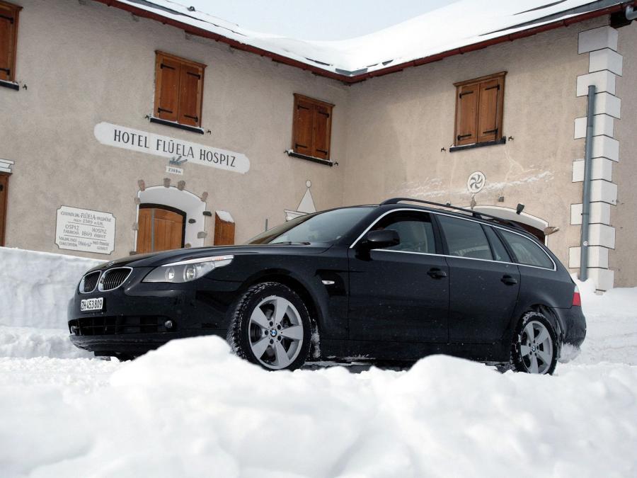  BMW 530xd Touring 2005 года  (фото 2 из 6)